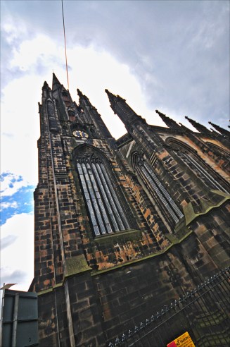 Bu gotik yapılar size de televizyonlarda çıkan 