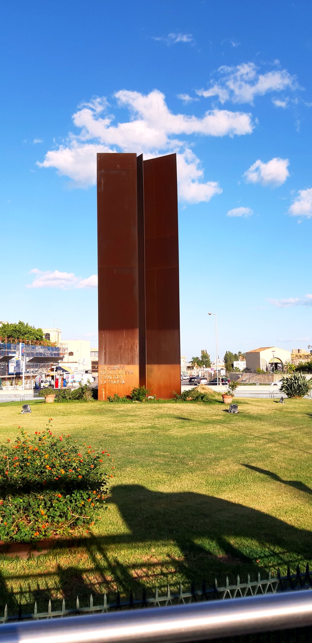 Palermo'da mafya kurbanları anıtı